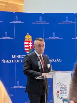 VII. Hétvégi magyar iskolák találkozója Bp.